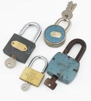 4 darab klf lakat, kulccsal