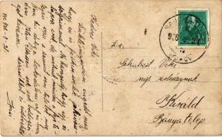 1936 Kazincbarcika, barcikai szénbánya daru építése és szerelése, iparvasút a háttérben. photo (EK)