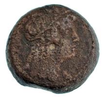 Ptolemaida Egyiptom Kr.e. ~III. század AE28 bronz (16,28g) T:VF,F Ptolemaic Egypt ~3rd Century BC AE28 bronze "PTOLEMAIOU BASILEWS" (16,28g) C:VF,F