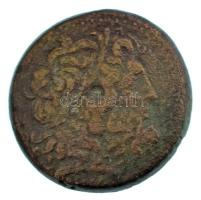Ptolemaida Egyiptom Kr.e. ~III. század AE28 bronz (9,78g) T:VF,F Ptolemaic Egypt ~3rd Century BC AE28 bronze "PTOLEMAIOU BASILEWS" (9,78g) C:VF,F