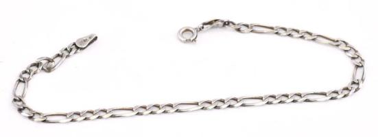 Ezüst (Ag) figaro karkötő, h: 18 cm, jelzett, 2,4g