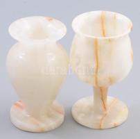 2 db alabástrom váza, egyik minimális pattanással m: 13 cm