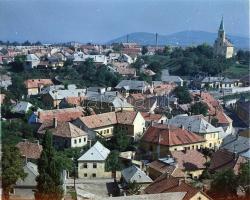 cca 1960-1970 Veszprémi felvételek, 6 db színes + 1 db fekete-fehér negatív, 7,5x6 cm körüli méretbe...