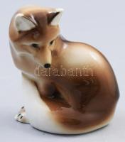 Zsolnay porcelán róka, Vuk, kézzel festett, jelzett, hibátlan, m: 10 cm
