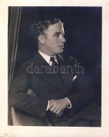 Sulkowky Zoltán és Barthy Gyula motorosok 1931-1937 közötti föld körüli útjának emlékei. Óriási, gya...