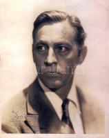 Sulkowky Zoltán és Barthy Gyula motorosok 1931-1937 közötti föld körüli útjának emlékei. Óriási, gya...