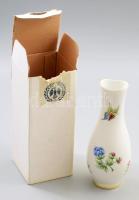Hollóházi Hortenzia mintás váza, jelzett, hibátlan, dobozában, m: 18 cm