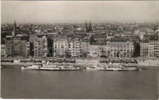 1938 Budapest V. Ferenc József rakpart, nemzetközi hajóállomás a 'Jupiter' és a 'Linz' hajókkal (kopott sarkak / worn corners)