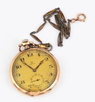 14K arany (Au) Omega zsebóra. Jelzett tok, jelzett arany porvédő, működő, szép állapotban, d: 46 mm. Hozzá óra tok és fém óralánc, bruttó: 59,6 g