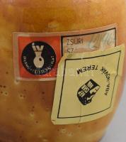 Csavlek Etelka (1947-): Furulyázó figurális mécsestartó. Jelzett, m: 14 cm