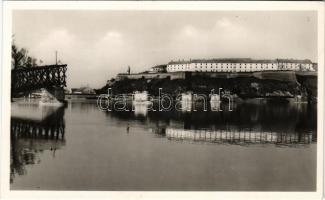 Újvidék, Novi Sad; Pétervárad, felrobbantott híd / Petrovaradin, blown up bridge