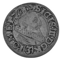 Lengyel-Litván Nemzetközösség 1617. 3kr Ag "III. Zsigmond" Krakkó (1,58g) T:XF patina Polish-Lithuanian Commonwealth 1617. 3 Krucierze Ag "Sigismund III" Kraków (1,58g) C:XF patina Kopicki 890