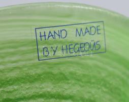 Hegedűs Erzsébet iparművész üveg kínáló. Jelzett, hibátlan, 14x10 cm