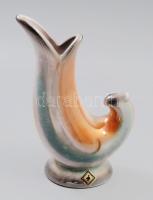 Iparművészeti Vállalat irizáló váza, jelzett, m: 19,5 cm