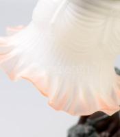 Puttó alakos asztali lámpa, műgyanta, fém, m: 45 cm