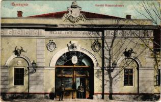 Érsekújvár, Nové Zámky; Honvéd huszárlaktanya. Binéth Gáspár kiadása / military hussar barracks (EB)