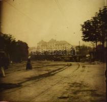 cca 1900 Budapest, Széll Kálmán tér és környéke : üveg diapozítv felvételek: sportpálya, villamosok,...