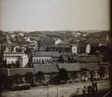 cca 1900 Budapest, Széll Kálmán tér és környéke : üveg diapozítv felvételek: sportpálya, villamosok,...