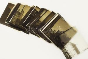 cca 1900 Budapest, látványos üveg diák gyűjteménye: Vár, Dunapart, az új Országház, Szabadság tér, emberekkel, bérkocsikkal, össz 18 db Ritka, látványos felvételek! 9x9 cm