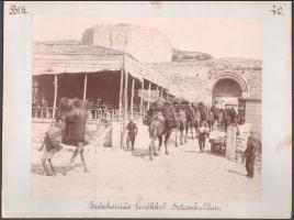 cca 1900 Isztambul, szénhordás magyar utazó feliratozott fotója. kartonon 34x25 cm  ca 1890 Istanbul carrying coal Photo on cardboard. inscribed by a Hungarian traveler 37x31 cm