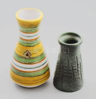 2 db iparművész kerámia váza, az egyik etikettel jelzett, kis lepattanással, mázrepedésekkel, m: 14 - 20 cm