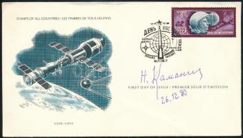 Nyikolaj Kamanyin (1908-1982) szovjet pilóta, űrhajóskiképző aláírása hitelesített emlékborítékon /  Signature of Nikolay Kamanin (1908-1982) Soviet pilot, head of the cosmonaut training on envelope
