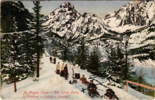1913 Tátra, Magas-Tátra, Vysoké Tatry; tél, havas táj, indulás a Tarajkáról, szánkó / winter sport, bobsleigh launches from Hrebienok, sledding (b)