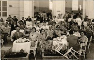 1928 Abbazia, Opatija; szálloda, étterem, terasz. Foto Mayer / hotel, restaurant, terrace. photo