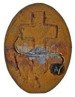 ~1920-1930. "Önkéntes ápolónő" zománcozott fém jelvény (50x38mm) T:XF hátlapon tű helyére ...