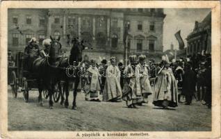 1921 Budapest, IV. Károly király koronázása, 1916. Püspökök a koronázási menetben / bishops during the Coronation of Charles IV of Hungary (EB)
