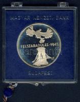 1975. 200Ft Ag "Felszabadulás" T:PP Csak 10.000db! Eredeti plombált MNB plasztiktokban!