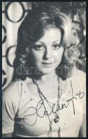 Halász Judit színésznő, éneke autográf aláírása képen, 9x14,5 cm