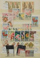 Francia gyarmatok készlet megtömött 16 lapos közepes berakóban nagyon sok régivel, jobb értékekkel