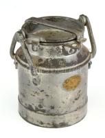 K.K. Fleischmann fém tejeskanna, 1/2l, korrodált, m: 13 cm