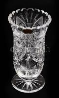 Bohemia ólomkristály váza, gazdag díszítéssel, címkével jelzett, m: 21,5 cm