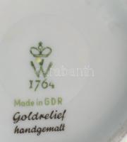 Wallendorf váza. Kézzel festett, jelzett, hibátlan. 18 cm