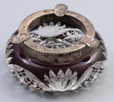 Ezüst (Ag) peremű kristály hamutál. Jelzett d: 10 cm