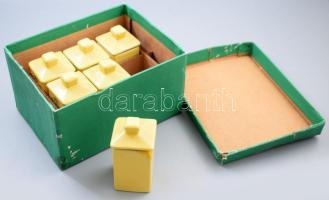 Medimpex Budapest 6 részes fűszertartó szett, címeres festéssel, 2 darab sérült, m: 13,5 cm, dobozában.