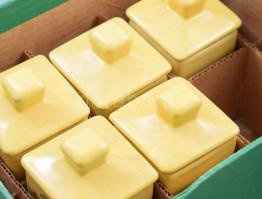 Medimpex Budapest 6 részes fűszertartó szett, címeres festéssel, 2 darab sérült, m: 13,5 cm, dobozáb...