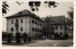 Dunakeszi, Legényotthon. photo