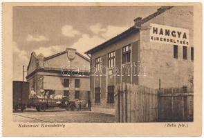Kolozsvár, Cluj; Hangya kirendeltség, teherautó. Erdélyrészi Hangya Szövetkezet kiadása, Belle felvétele / cooperative shop's branch office in Cluj, truck (képeslapfüzetből / from postcard booklet) (gyűrődés / crease)