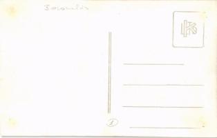 1938 Kassa, Kosice; Bevonulás, Angyalos magyar címer és zászlók Horthy Miklós portréjával a színházo...