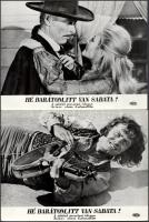 cca 1989 előtt készült, ,,Hé barátom, itt van Sabata!" című olasz film jelenetei és szereplői, 13 db vintage produkciós filmfotó (vitrinfotó, lobbyfotó) ezüst zselatinos fotópapíron, a használatból eredő (esetleges) kisebb hibákkal, 18x24 cm