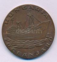 1934. "Hungária óceánjáró- Budapest- az első Duna tengeri hajó" kétoldalas bronz emlékérme...