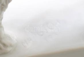 Herendi Komondor. Terv.: Maugsch Gyula. Jelzett, hibátlan, 30x22