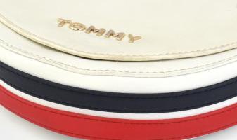 Tommy Hilfiger táska, 26x17 cm