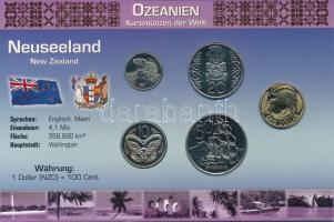 Új-Zéland 2003-2005. 5c - 1$ (5xklf) forgalmi összeállítás kartonlapon T:UNC, patina New Zealand 2003-2005. 5 Cents - 1 Dollar (5xdiff) coin set on cardboard C:UNC, patina