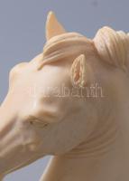 Alabástrom lófej szobor asztaldísz, jelzett, m: 20,5 cm