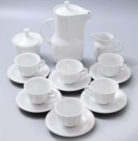 Hollóházi fehér kávés készlet. Jelzett, teljes, jó állapotban, egyik darabon minimális pattogzással.