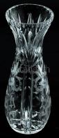 Ólomkristály váza, csiszolt és hántolt mintával, hibátlan, m: 26,5 cm